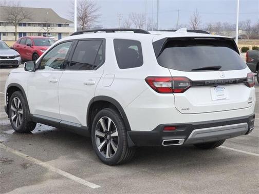 2023 Honda Pilot Touring