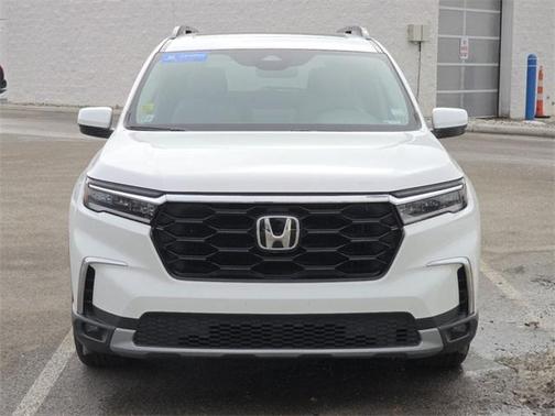 2023 Honda Pilot Touring