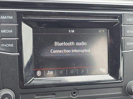 2016 Volkswagen Passat 1.8T S