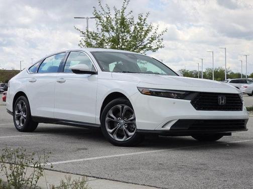 Platinum White Pearl 2023 Honda Accord Hybrid EX-L