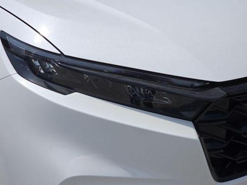 Platinum White Pearl 2026 Honda CR-V Hybrid Sport