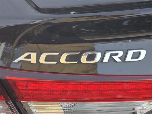 2022 Honda Accord 