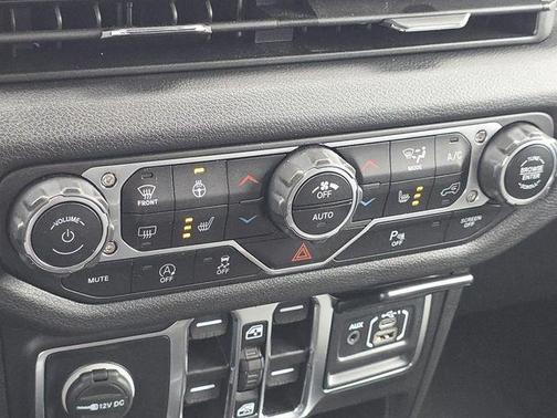 Hydro Blue Pearlcoat 2024 Jeep Wrangler Sport