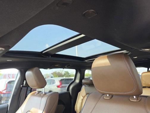 Granite Crystal Clearcoat Metallic 2021 Chrysler Pacifica Limited