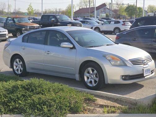 Radiant Silver 2008 Nissan Altima 2.5 S