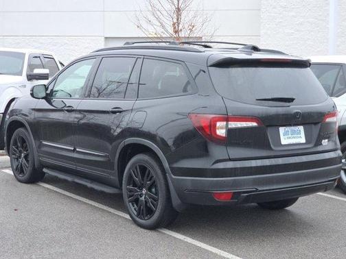 2022 Honda Pilot Black Edition