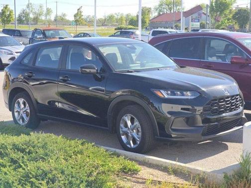 Crystal Black Pearl 2024 Honda HR-V LX