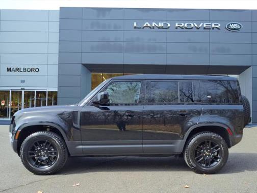 2024 Land Rover Defender 110 P300 S