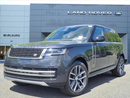 2025 Land Rover Range Rover SE LWB
