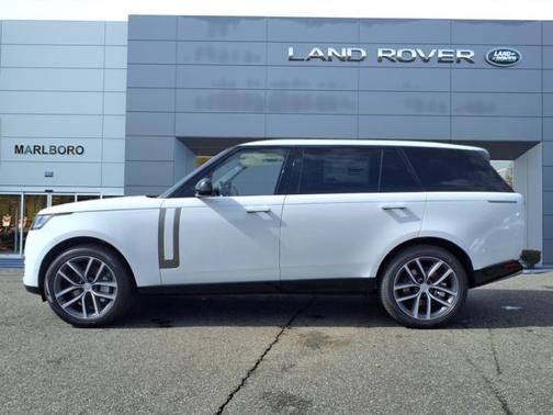 2025 Land Rover Range Rover P530 SE 7 Seat