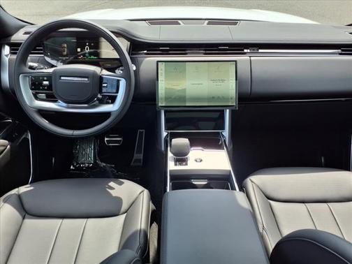 2025 Land Rover Range Rover P550e SE
