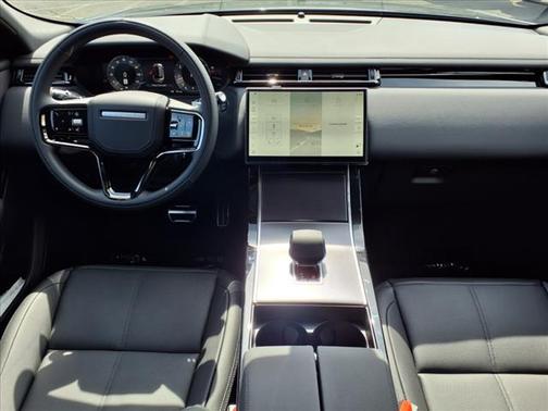 2026 Land Rover Range Rover Velar P250 SE R-Dynamic