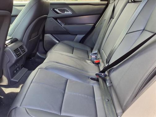 2026 Land Rover Range Rover Velar P250 SE R-Dynamic