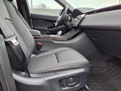 2026 Land Rover Range Rover Evoque Dynamic SE