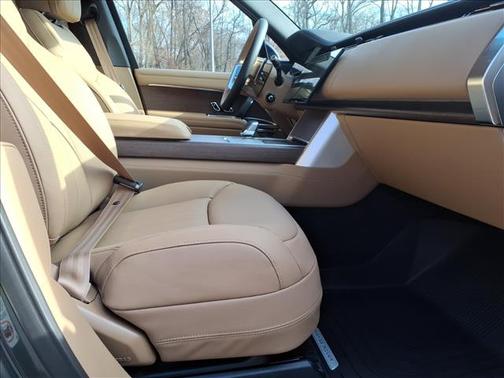 2025 Land Rover Range Rover P400 SE