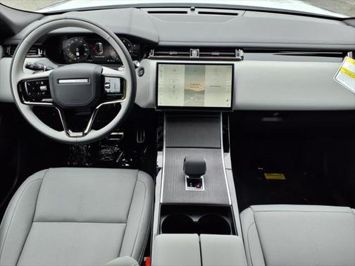 2026 Land Rover Range Rover Velar Dynamic SE