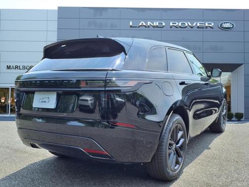 2026 Land Rover Range Rover Velar Dynamic SE