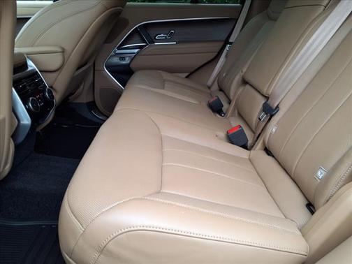 2023 Land Rover Range Rover SE
