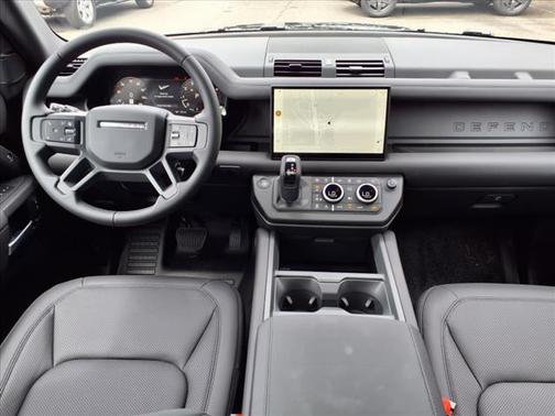 2025 Land Rover Defender 110 P400 X-Dynamic SE