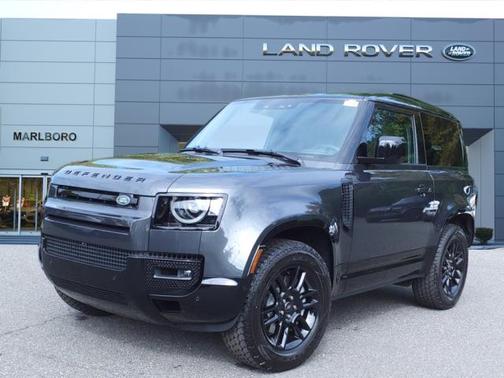 2025 Land Rover Defender 90 X-Dynamic SE