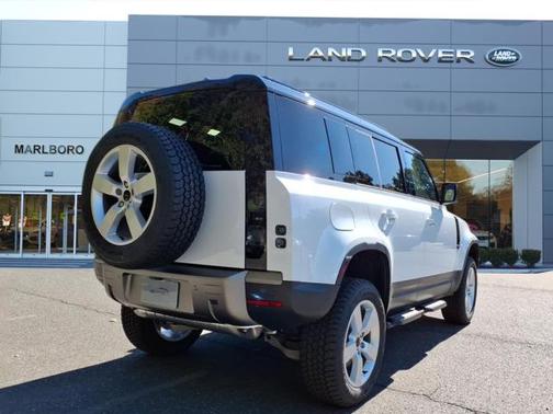 2026 Land Rover Defender 110