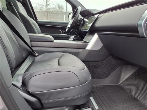 2025 Land Rover Range Rover P530 SE