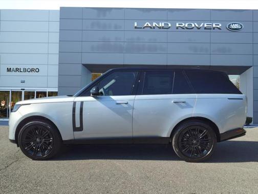2025 Land Rover Range Rover P530 SE