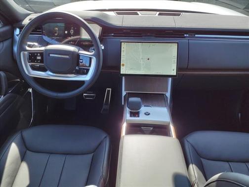 2025 Land Rover Range Rover P530 SE