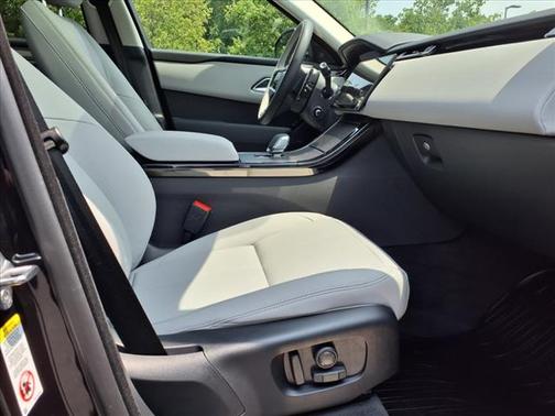 2025 Land Rover Range Rover Velar P250 SE R-Dynamic
