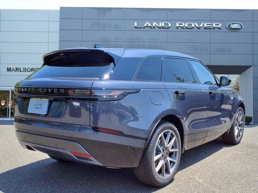 2026 Land Rover Range Rover Velar P250 SE R-Dynamic