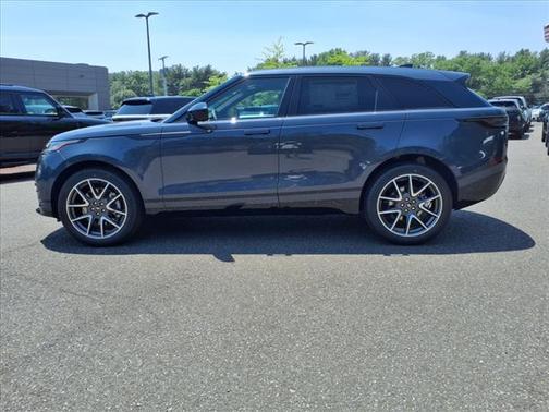 2026 Land Rover Range Rover Velar P250 SE R-Dynamic