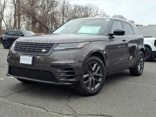 2026 Land Rover Range Rover Velar P250 SE R-Dynamic