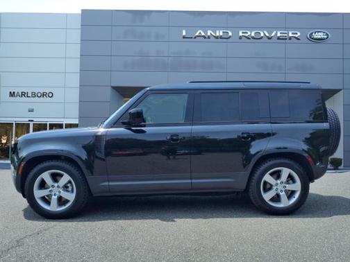 2025 Land Rover Defender 110 S