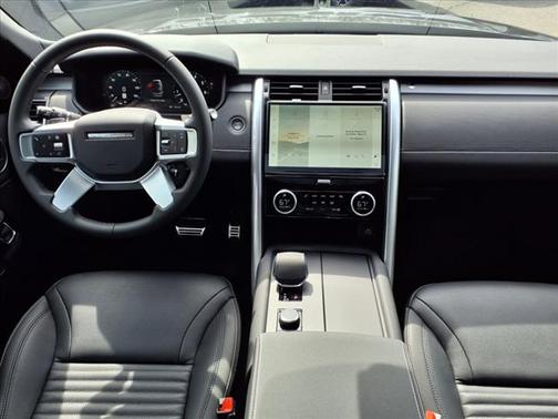 2025 Land Rover Discovery Dynamic SE