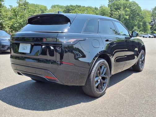 2026 Land Rover Range Rover Velar Dynamic SE