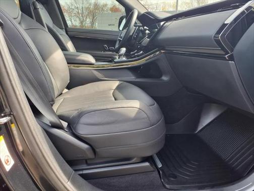 2023 Land Rover Range Rover Sport SE