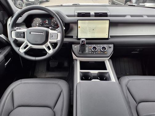 2025 Land Rover Defender 110 P300