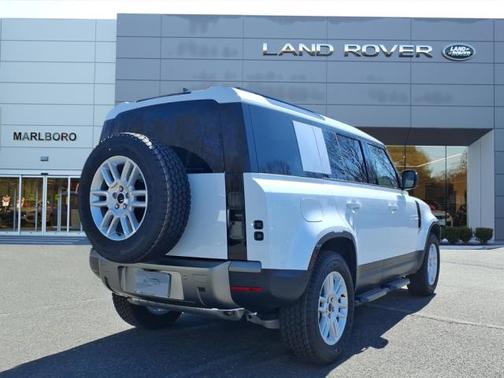 Fuji White 2026 Land Rover Defender P300 S