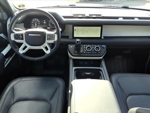 2024 Land Rover Defender 110 P300
