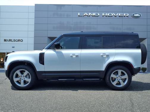 2025 Land Rover Defender 110 S