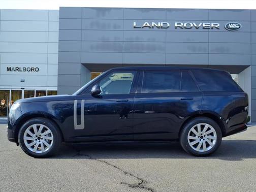 2026 Land Rover Range Rover P400 SE 7 Seat