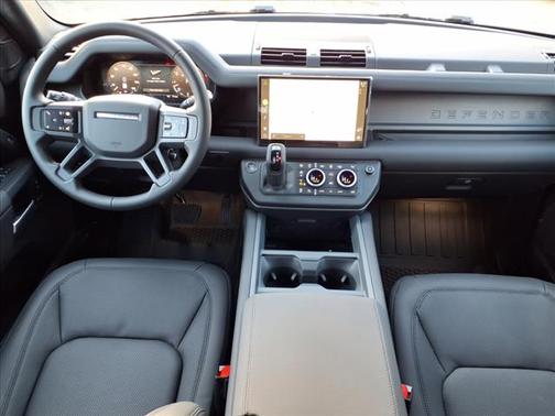 2025 Land Rover Defender 110 P500 X-Dynamic SE