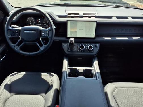 2025 Land Rover Defender 110 S
