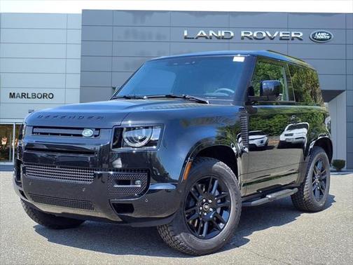 2025 Land Rover Defender 90 X-Dynamic SE