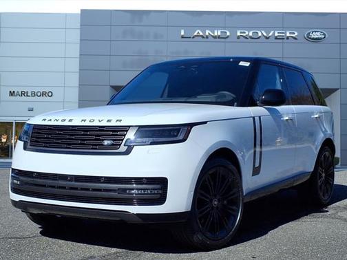 2025 Land Rover Range Rover P530 SE