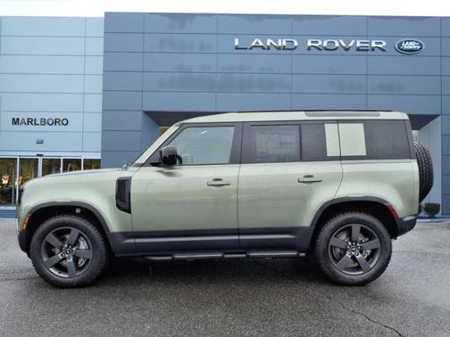 2025 Land Rover Defender 110 S