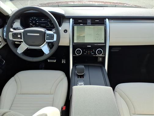 2026 Land Rover Discovery Tempest Edition