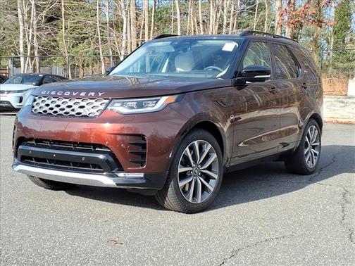 2026 Land Rover Discovery Tempest Edition