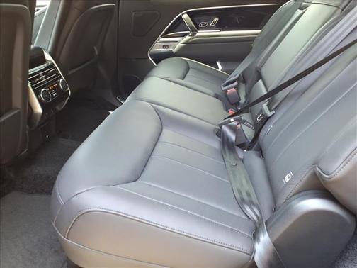 Gray 2026 Land Rover Range Rover P400 SE 7 Seat