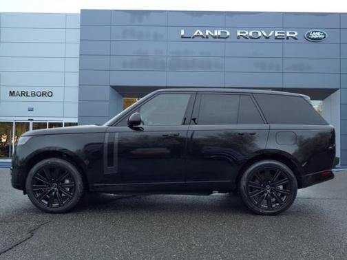 2025 Land Rover Range Rover P550e SE